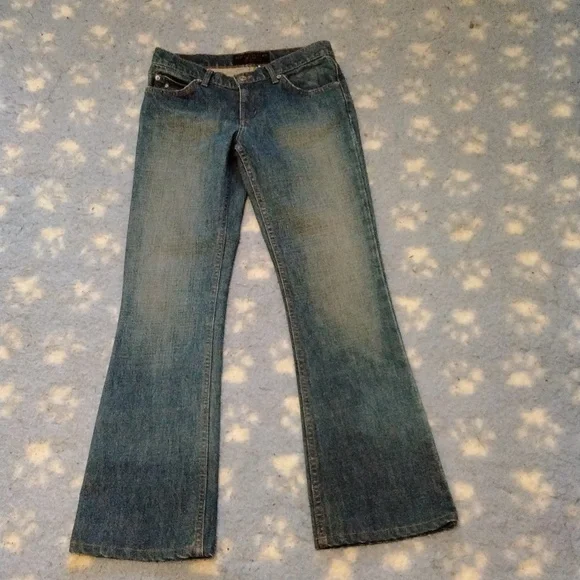 Women's NWOT Juicy Couture dirty wash mid rise flare leg Sz 27 - Picture 1 of 6